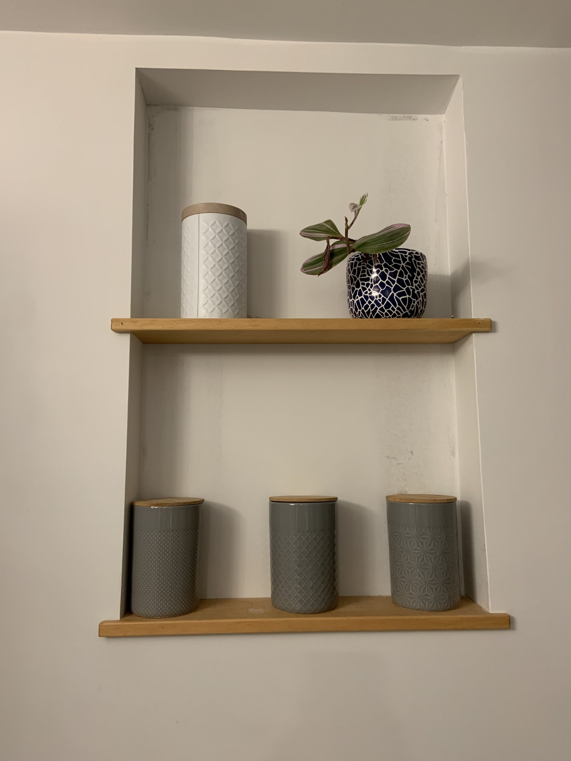 Bathroom Medicine Kustom Kris DIY / medicine